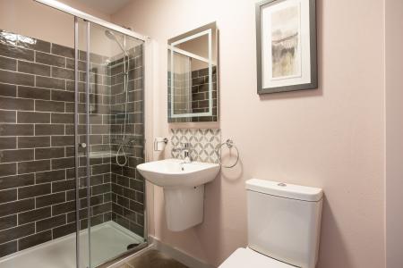 2 bedroom Apartment to let in 334 Ormeau Road, Belfast, BT7