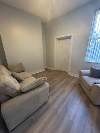 1 bedroom Flat to let in Fitzroy Avenue, Belfast, BT7