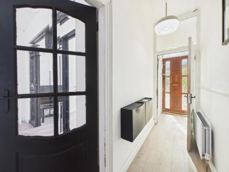4 bedroom Terraced House for sale in Beersbridge Road, Belfast, BT5