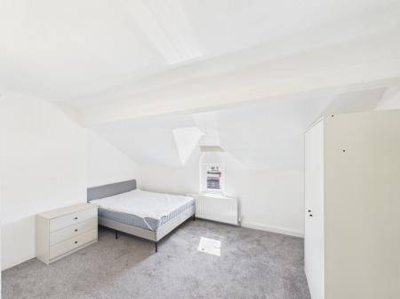 4 bedroom Terraced House for sale in Beersbridge Road, Belfast, BT5