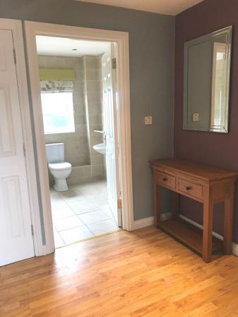 2 bedroom Flat to let in The Courtyard, Castlereagh Road, Belfast, BT5