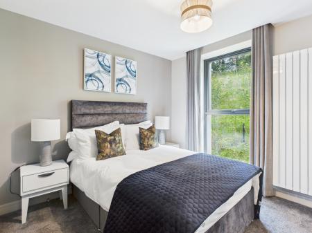 2 bedroom Flat to let in 60 Knocknagoney Road, Belfast, BT4