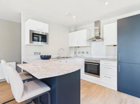 2 bedroom Apartment to let in 62 Knocknagoney Road, Belfast, BT4