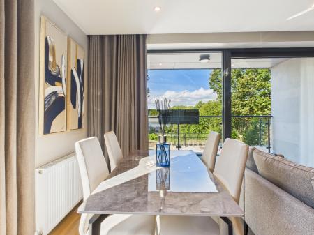 2 bedroom Apartment to let in 62 Knocknagoney Road, Belfast, BT4