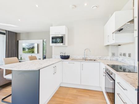 2 bedroom Apartment to let in 62 Knocknagoney Road, Belfast, BT4