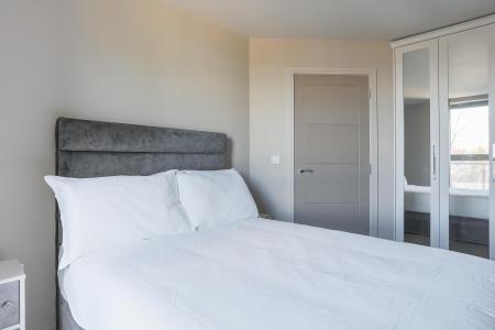 2 bedroom Flat to let in 64 Knocknagoney Road, Belfast, BT4