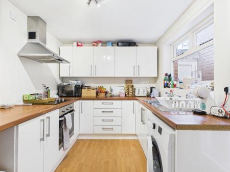 3 bedroom Terraced House to let in Cadogan Street, Belfast, BT7