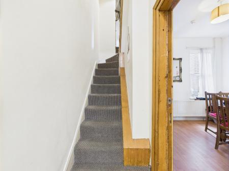 3 bedroom Terraced House to let in Cadogan Street, Belfast, BT7