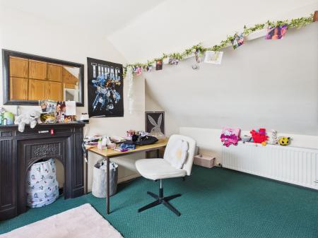 3 bedroom Terraced House to let in Cadogan Street, Belfast, BT7