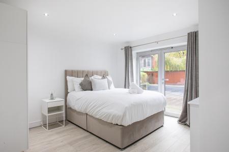 2 bedroom Apartment to let in 85 Tate's Avenue, Belfast, BT9