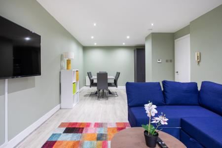 2 bedroom Apartment to let in 85 Tate's Avenue, Belfast, BT9