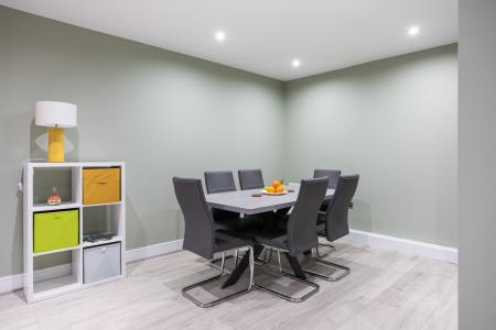 2 bedroom Apartment to let in 85 Tate's Avenue, Belfast, BT9