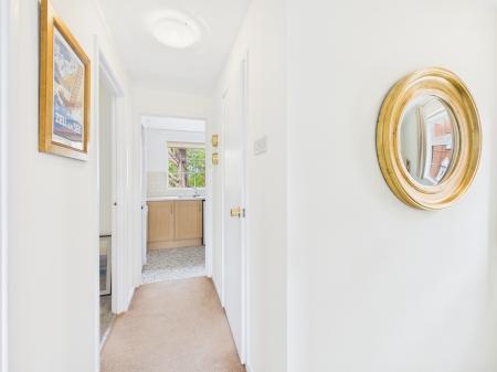 2 bedroom Flat to let in Strathearn Court, BT18