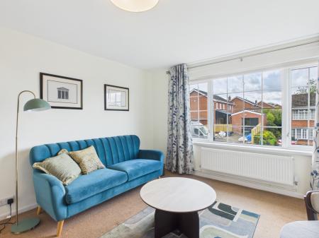 2 bedroom Flat to let in Strathearn Court, BT18