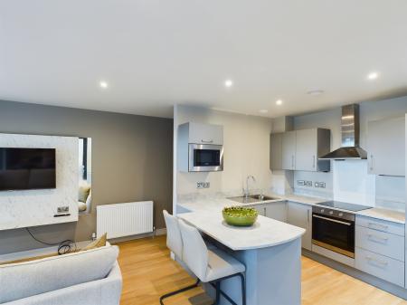 2 bedroom Flat to let in 60 Knocknagoney Road, Belfast, BT4