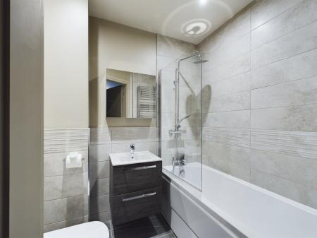 2 bedroom Flat to let in 60 Knocknagoney Road, Belfast, BT4