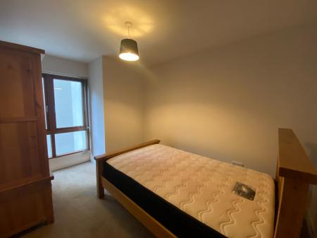 2 bedroom Flat to let in Princes Dock Street, Belfast, BT1