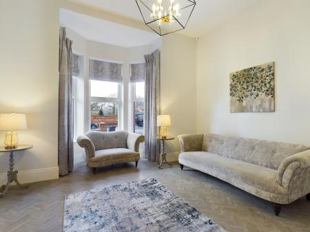 2 bedroom Flat to let in 258 Ravenhill Road, Belfast, BT6