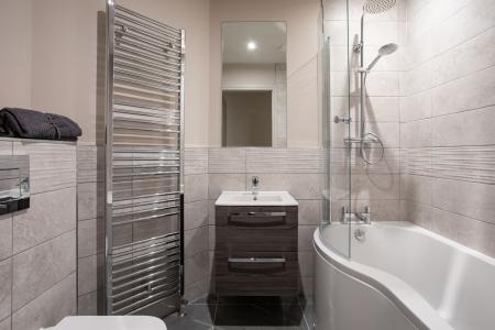 2 bedroom Apartment to let in 62 Knocknagoney Road, Belfast, BT4