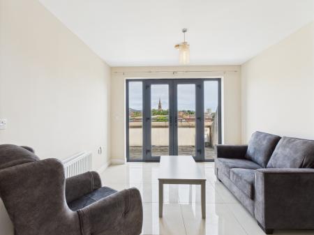 2 bedroom Flat to let in Brown Square, Peters Hill, Belfast, BT13