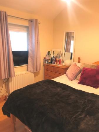 3 bedroom Flat to let in University Avenue, Belfast, BT7