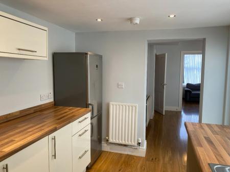 3 bedroom Semi-detached house to let in Ormeau Road, Belfast, BT7