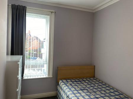 3 bedroom Semi-detached house to let in Ormeau Road, Belfast, BT7