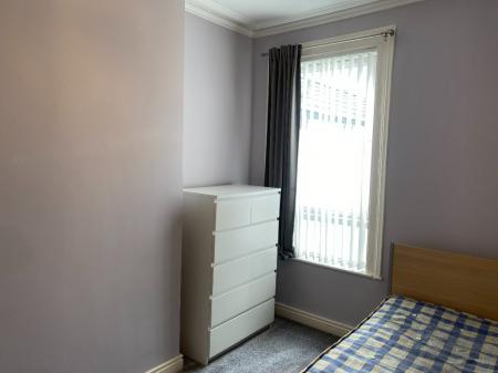 3 bedroom Semi-detached house to let in Ormeau Road, Belfast, BT7