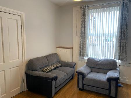 3 bedroom Semi-detached house to let in Ormeau Road, Belfast, BT7