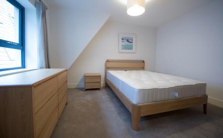 2 bedroom Flat to let in 56 Rossmore Drive, Belfast, BT7