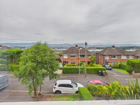 2 bedroom Semi-detached house to let in Delamont Park, Belfast, BT6