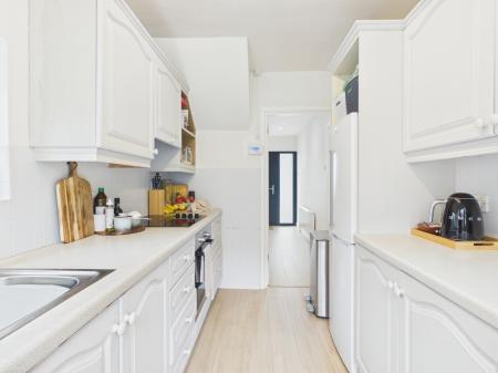 2 bedroom Semi-detached house to let in Delamont Park, Belfast, BT6