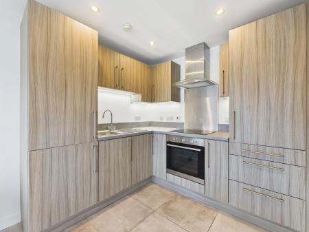 2 bedroom Flat to let in Castlereagh Street, Belfast, BT5