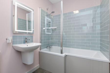2 bedroom Apartment to let in 336 Ormeau Road, Belfast, BT7