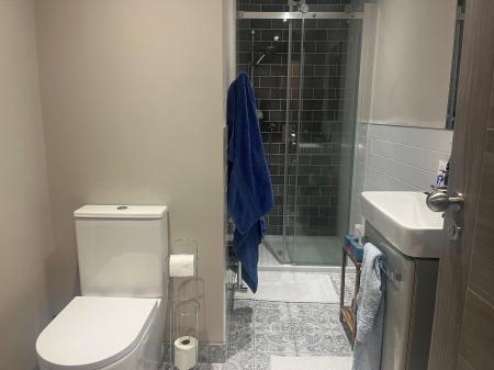 1 bedroom Flat to let in Sans Souci Park, Belfast, BT9