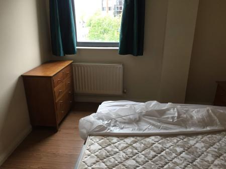 2 bedroom Flat to let in 107 Castle Street, Belfast, BT1