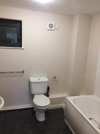 2 bedroom Flat to let in 107 Castle Street, Belfast, BT1