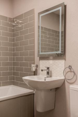 2 bedroom Apartment to let in 334 Ormeau Road, Belfast, BT7