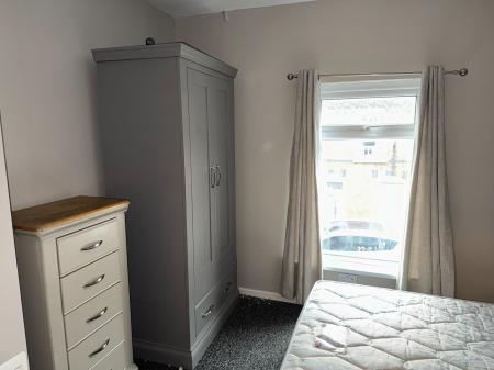 2 bedroom Terraced House to let in Dewey Street, Belfast, BT13