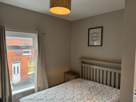 2 bedroom Terraced House to let in Dewey Street, Belfast, BT13