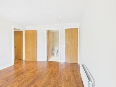 2 bedroom Apartment to let in Milfort Mews, Glenburn Road, Dunmurry, Belfast, BT17