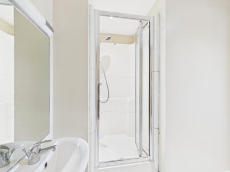 2 bedroom Apartment to let in Milfort Mews, Glenburn Road, Dunmurry, Belfast, BT17
