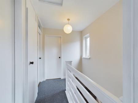 3 bedroom Semi-detached house to let in Hampton Parade, Sunnyside Street, Belfast, BT7