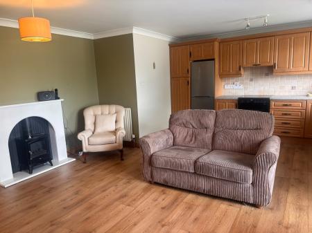 2 bedroom Flat to let in Annavale House, Carryduff, BT8