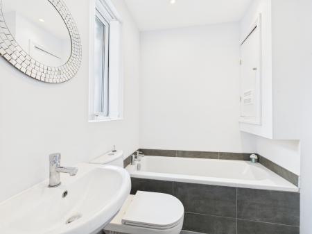 2 bedroom Terraced House to let in Glendower Street, Belfast, BT6
