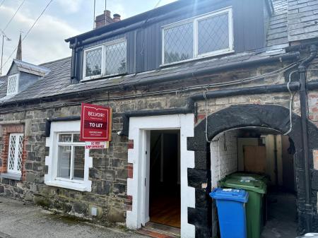 2 bedroom Terraced House to let in Arthur Street, Hillsborough, BT26