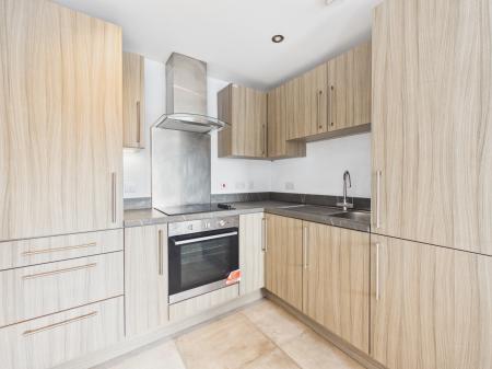2 bedroom Flat to let in Castlereagh Street, Belfast, BT5