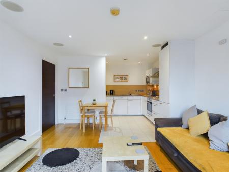 1 bedroom Flat to let in 4 Ulster Street, Belfast, BT1