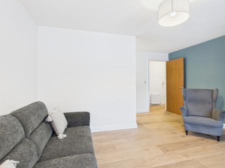 2 bedroom Flat to let in 85 Kings Road, Belfast, BT5