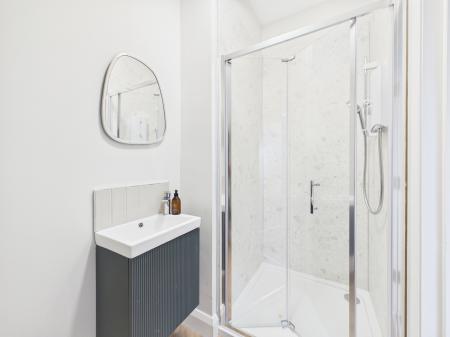 1 bedroom Terraced House to let in Rooms to Let